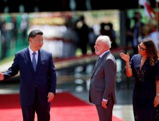 Xi Jinping é recebido por Lula no Palácio da Alvorada