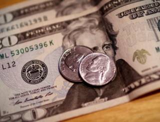 Dólar fecha em R$ 6,06 e atinge recorde desde Plano Real