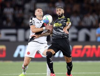 Vasco e Botafogo jogam por vaga na semifinal do Carioca