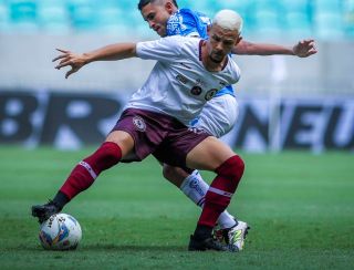 Jacuipense supera Bahia e fica perto da final do Baiano