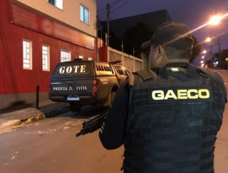 Despachantes e servidores do Detran são condenados por emplacamento de carros roubados