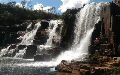 Homem morre afogado em cachoeira de Alto Paraíso (GO)