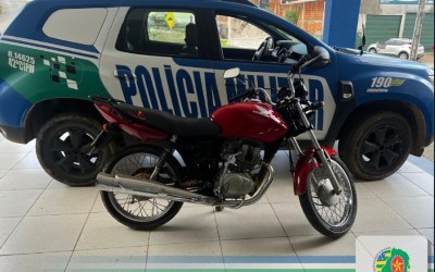  Polícia Militar realiza apreensão de motocicleta após tentativa de fuga em Campos Belos