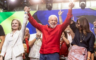 Em evento dos 45 anos do PT, Lula pede defesa da democracia