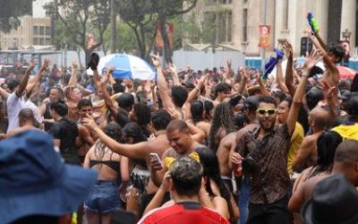 Bagunça Meu Coreto faz baile com marchinhas no Rio de Janeiro